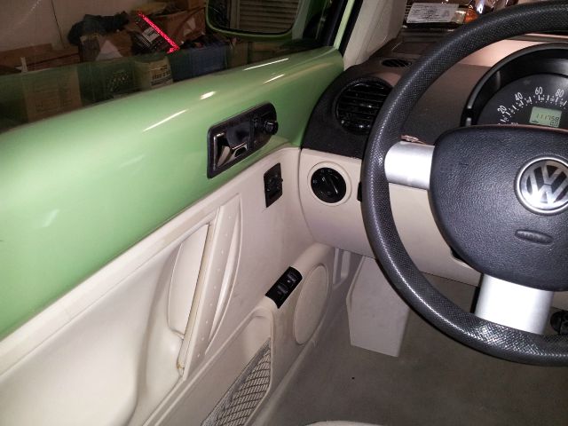 Volkswagen New Beetle 2002 photo 20