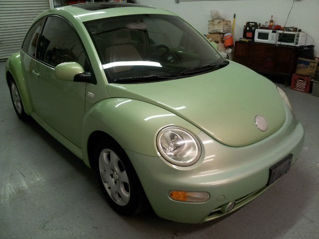 Volkswagen New Beetle 2002 photo 23