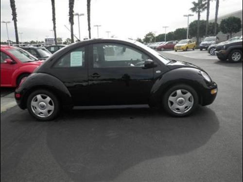 Volkswagen New Beetle 2002 photo 3