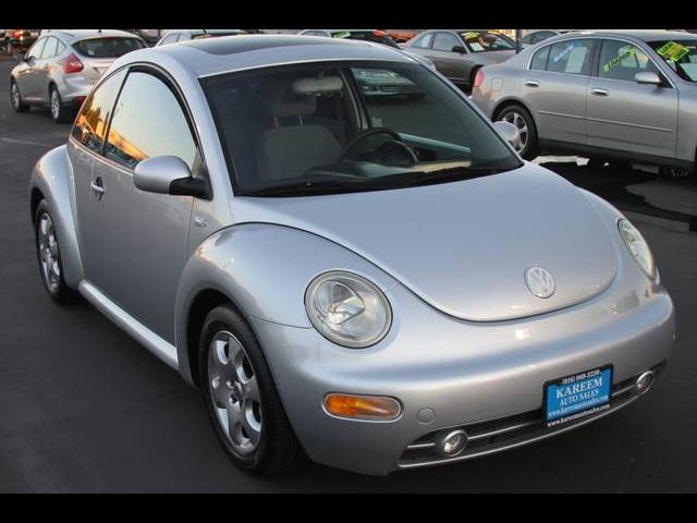 Volkswagen New Beetle 2002 photo 1