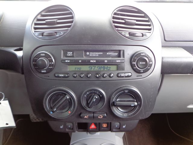 Volkswagen New Beetle 2002 photo 7