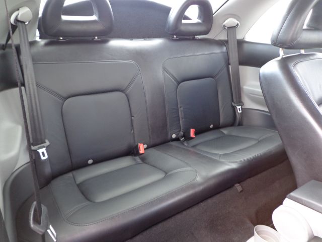 Volkswagen New Beetle 2002 photo 8