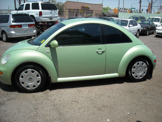 Volkswagen New Beetle 2002 photo 4