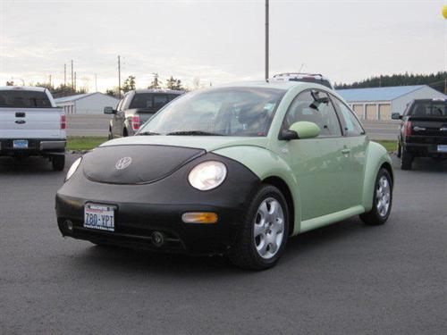 Volkswagen New Beetle FWD 4dr Sport Other