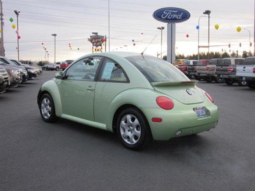 Volkswagen New Beetle 2002 photo 2