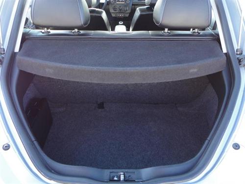 Volkswagen New Beetle 2002 photo 3