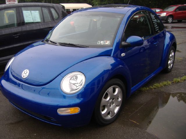 Volkswagen New Beetle 2002 photo 2