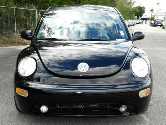 Volkswagen New Beetle 2002 photo 2