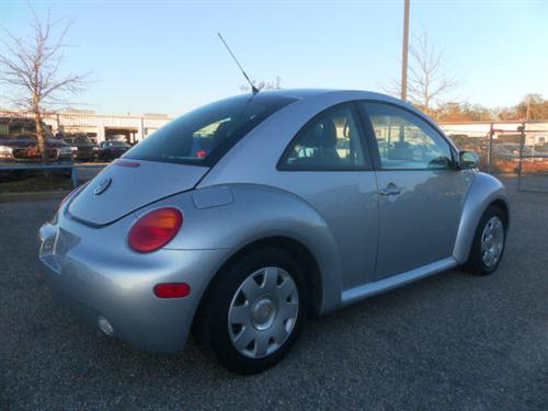 Volkswagen New Beetle 2002 photo 3