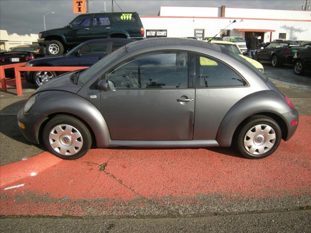 Volkswagen New Beetle 2002 photo 2