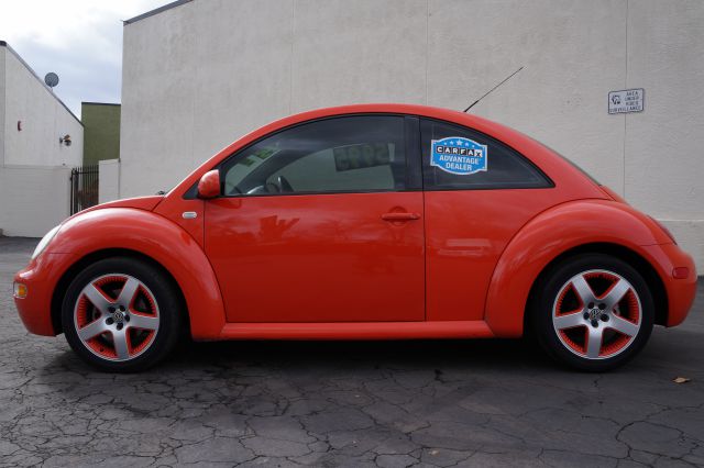 Volkswagen New Beetle 2002 photo 2
