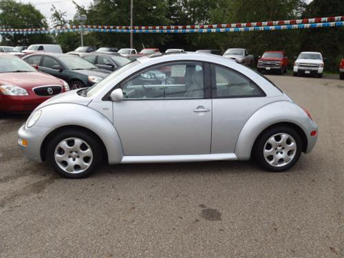 Volkswagen New Beetle 2002 photo 1