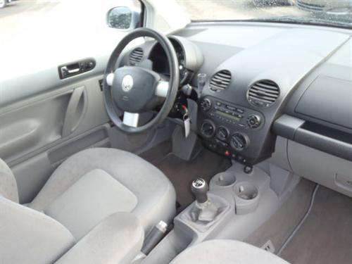 Volkswagen New Beetle 2002 photo 4