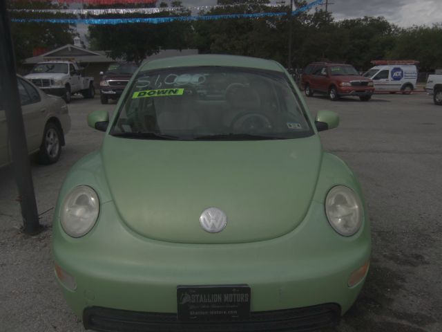 Volkswagen New Beetle 2002 photo 4