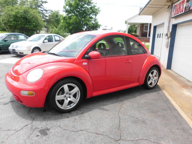Volkswagen New Beetle 2002 photo 4