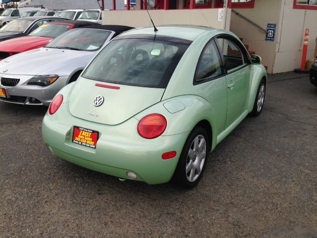 Volkswagen New Beetle 2002 photo 3