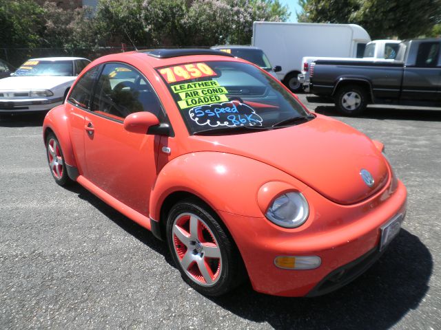Volkswagen New Beetle 2002 photo 4
