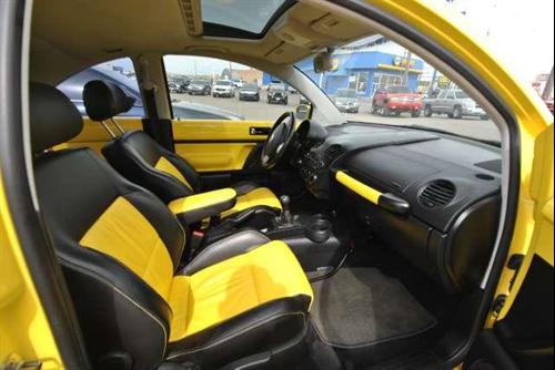 Volkswagen New Beetle FWD 4dr Sport Other