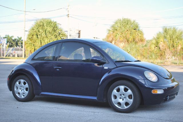 Volkswagen New Beetle Quad Cab 4x2 Shortbox XLT Hatchback