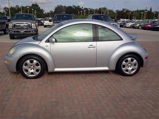 Volkswagen New Beetle 2002 photo 1