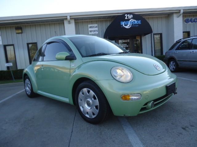 Volkswagen New Beetle 2002 photo 3