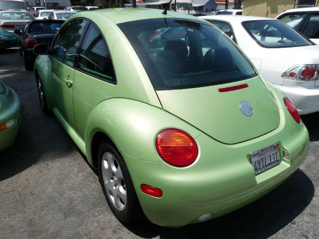 Volkswagen New Beetle 2002 photo 10