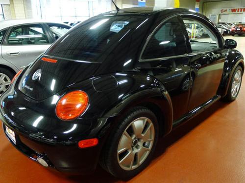 Volkswagen New Beetle 2002 photo 2