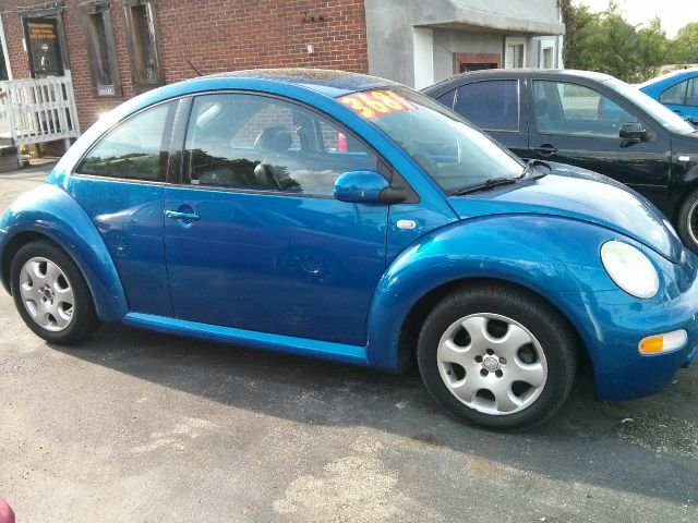 Volkswagen New Beetle 2002 photo 1