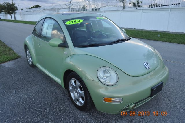 Volkswagen New Beetle 2002 photo 4