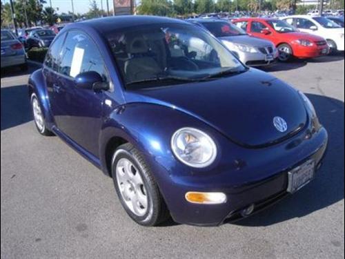 Volkswagen New Beetle FWD 4dr Sport Other