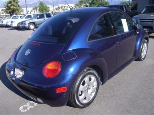 Volkswagen New Beetle 2002 photo 2