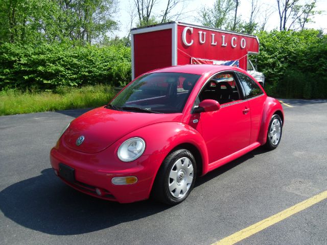 Volkswagen New Beetle 2002 photo 2