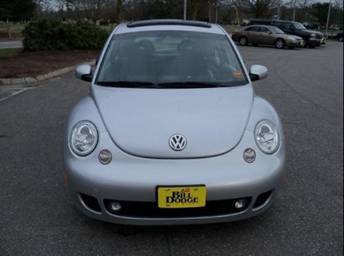 Volkswagen New Beetle 2002 photo 1