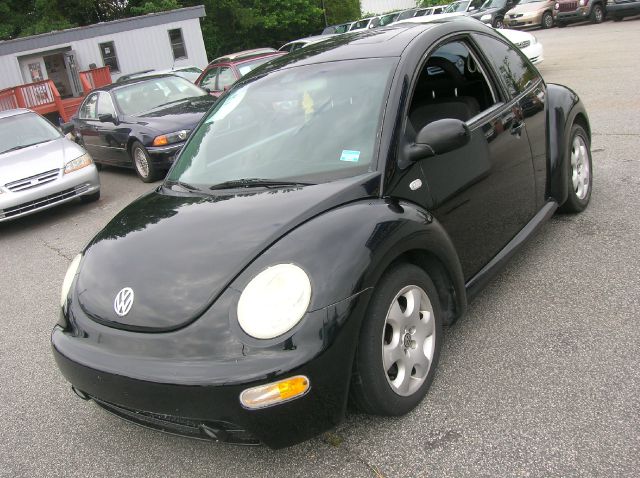 Volkswagen New Beetle 2002 photo 1