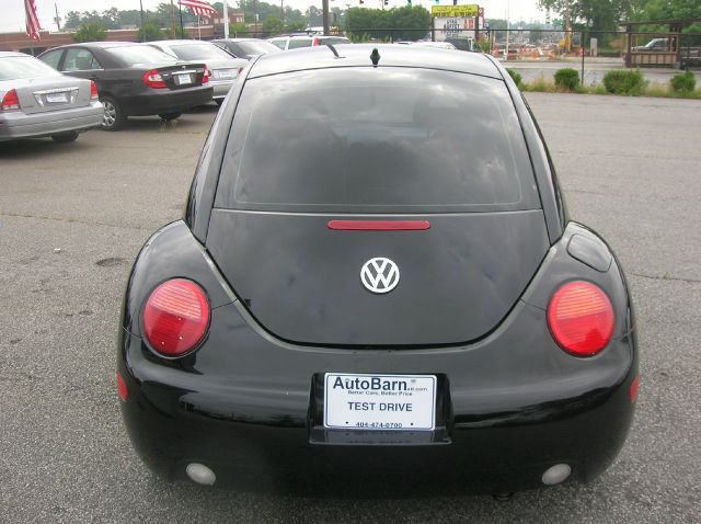 Volkswagen New Beetle 2002 photo 3
