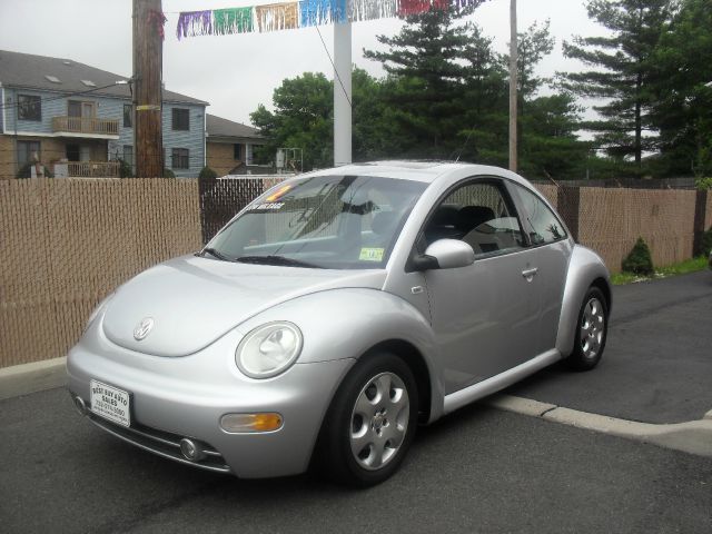 Volkswagen New Beetle 2002 photo 3