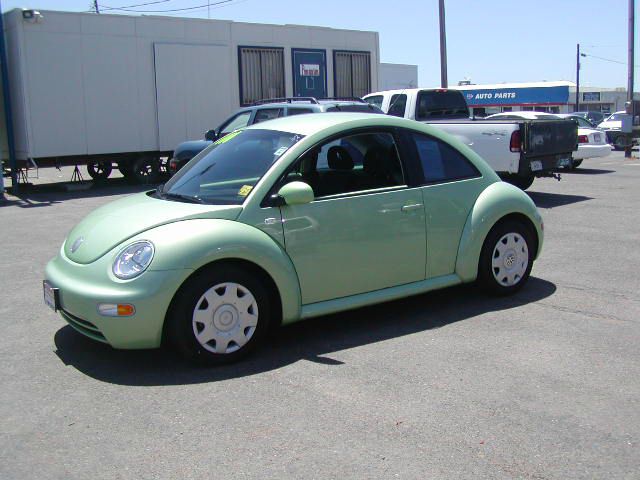 Volkswagen New Beetle 2002 photo 3