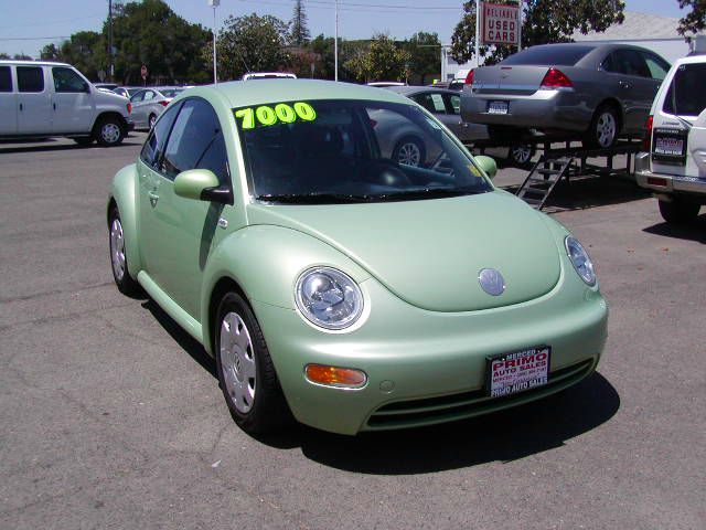 Volkswagen New Beetle 2002 photo 4