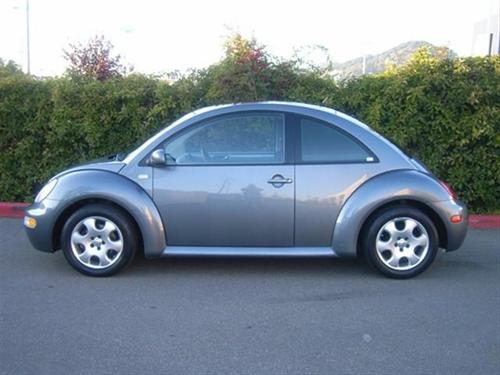 Volkswagen New Beetle FWD 4dr Sport Other