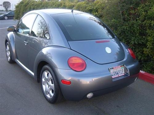 Volkswagen New Beetle 2002 photo 1