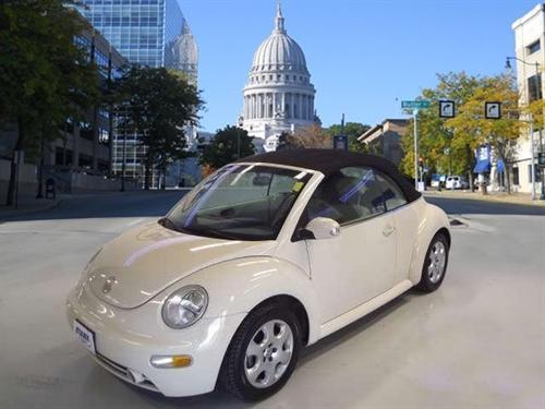 Volkswagen New Beetle FWD 4dr Sport Other