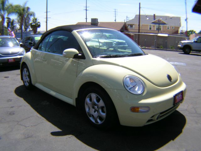 Volkswagen New Beetle 2003 photo 3