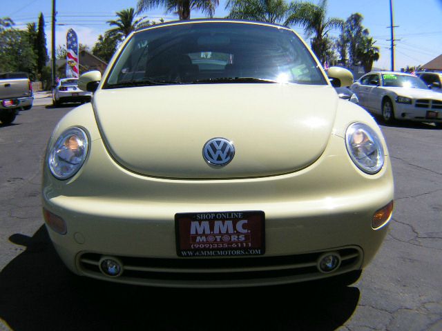 Volkswagen New Beetle 2003 photo 4