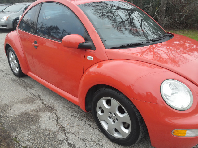 Volkswagen New Beetle 2003 photo 4