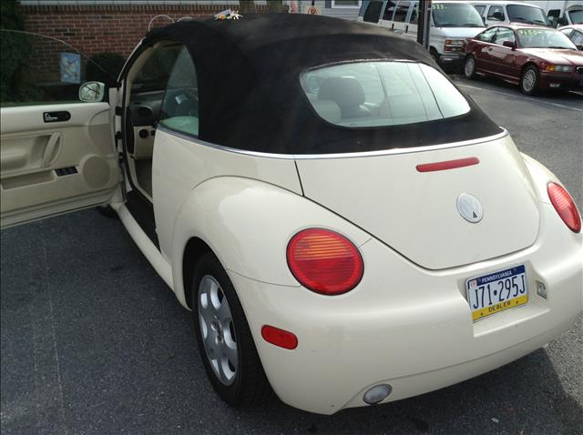 Volkswagen New Beetle 2003 photo 4