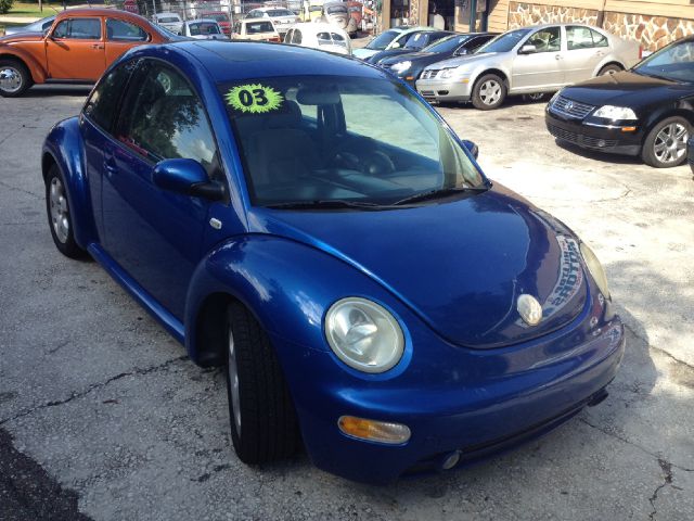 Volkswagen New Beetle 2003 photo 2