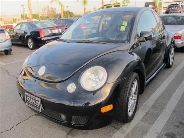 Volkswagen New Beetle 2003 photo 2