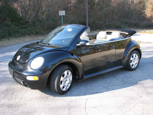 Volkswagen New Beetle 2003 photo 1