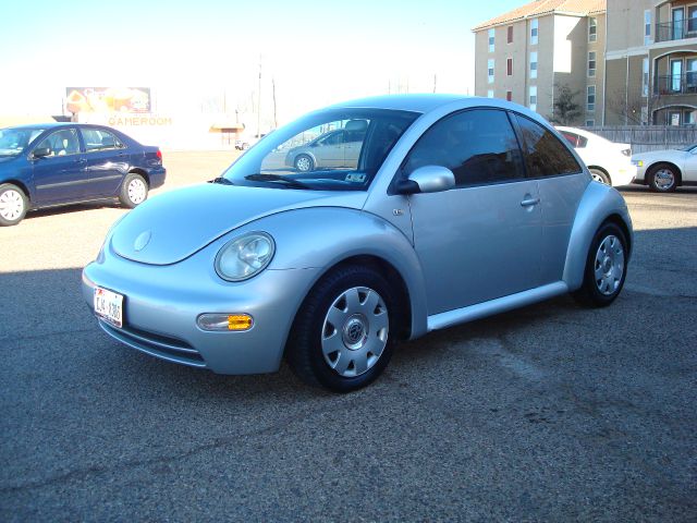 Volkswagen New Beetle 2003 photo 4