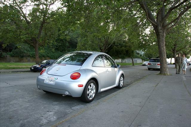 Volkswagen New Beetle 2003 photo 2
